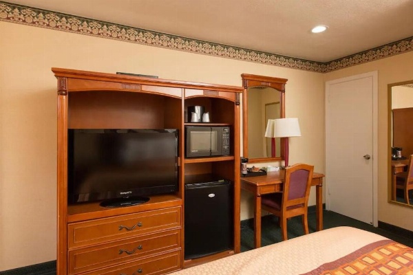 Geary Parkway Motel image 16