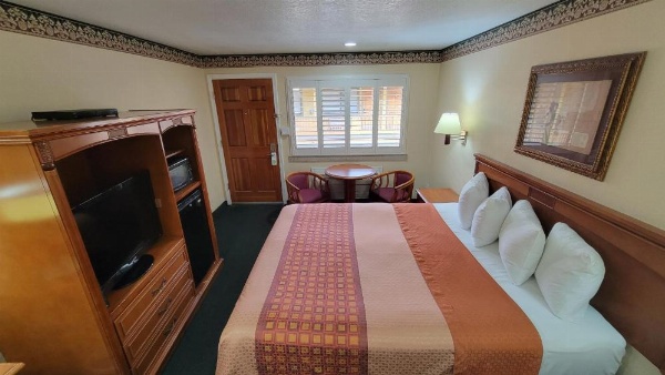 Geary Parkway Motel image 8